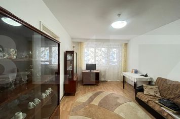 Apartament 3 camere de vanzare BOTOSANI - Botosani anunturi imobiliare Botosani