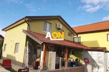 Casa 4 camere, structura din lemn, mobilata, 300 mp teren, Ampoi 3 anunturi imobiliare Alba