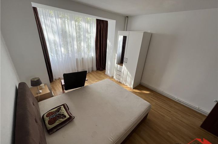 Apartament 2 camere de vanzare GARA - Vrancea anunturi imobiliare Vrancea