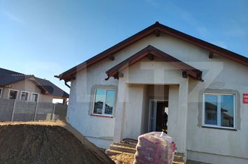 Vilă - 4 camere de vanzare SANTANDREI - Bihor anunturi imobiliare Bihor