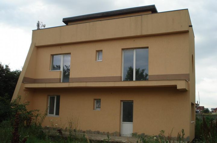 Vilă - 5 camere de vanzare BRAGADIRU - Bucuresti anunturi imobiliare Bucuresti