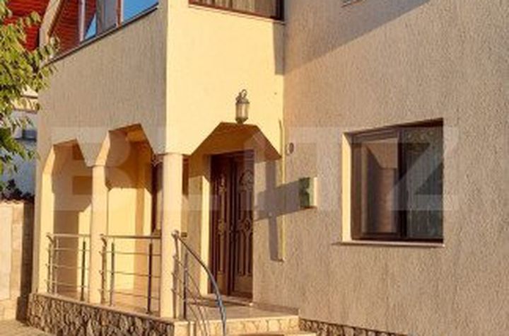 Vilă - 4 camere de vanzare SUCEAVA - Suceava anunturi imobiliare Suceava