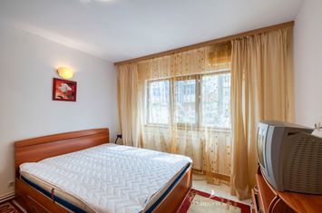 Apartament cu 3 camere, Soseaua Bucuresti, Casa Cartii - Giurgiu anunturi imobiliare Giurgiu