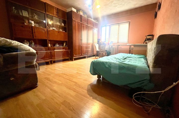 Apartament 3 camere de vanzare ORADEA - Bihor anunturi imobiliare Bihor