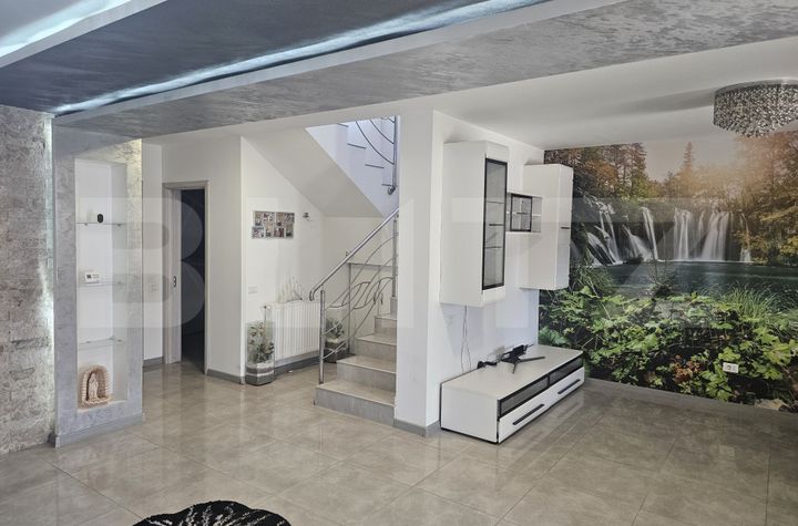 Casă - 4 camere de vanzare BARIERA VALCII - Dolj anunturi imobiliare Dolj