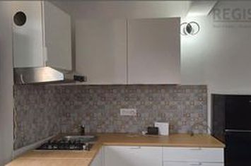 Garsonieră de inchiriat BRASOVUL VECHI - Brasov anunturi imobiliare Brasov