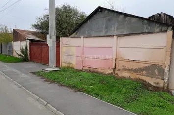 Branesti / IF - casa batraneasca din caramida cu teren de vanzare anunturi imobiliare Bucuresti