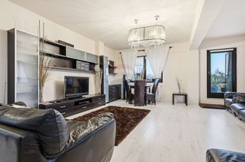 PENTHOUSE ULTRACENTRAL CU PRIVELISTE PANORAMICĂ | 3 CAMERE anunturi imobiliare Iasi