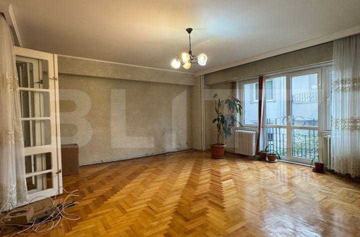 Apartament 3 camere de vanzare SUCEAVA - Suceava anunturi imobiliare Suceava