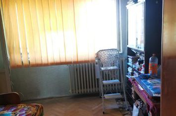 Apartament 3 camere de vanzare 1 MAI - Dolj anunturi imobiliare Dolj