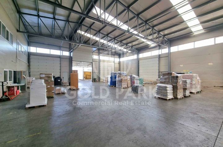 Hala/Depozit-Zona Autostrazii-Curte Betonata/Rampa-350-660-900 mp anunturi imobiliare Cluj