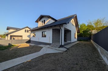 Casă - 3 camere de vanzare HEMEIUS - Bacau anunturi imobiliare Bacau
