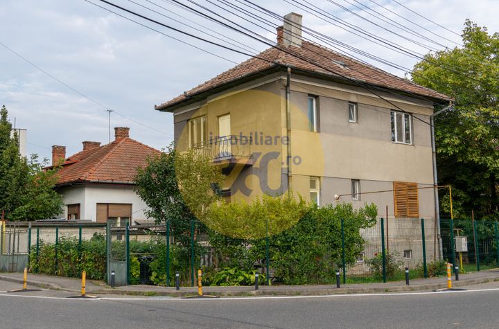 Vilă - 6 camere de vanzare CLUJ-NAPOCA - Cluj anunturi imobiliare Cluj