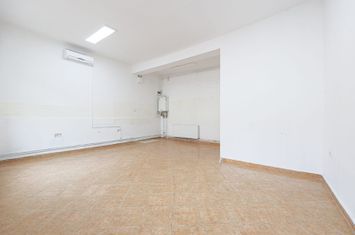 Spațiu comercial – Zona Piața Catedralei, Arad anunturi imobiliare Arad