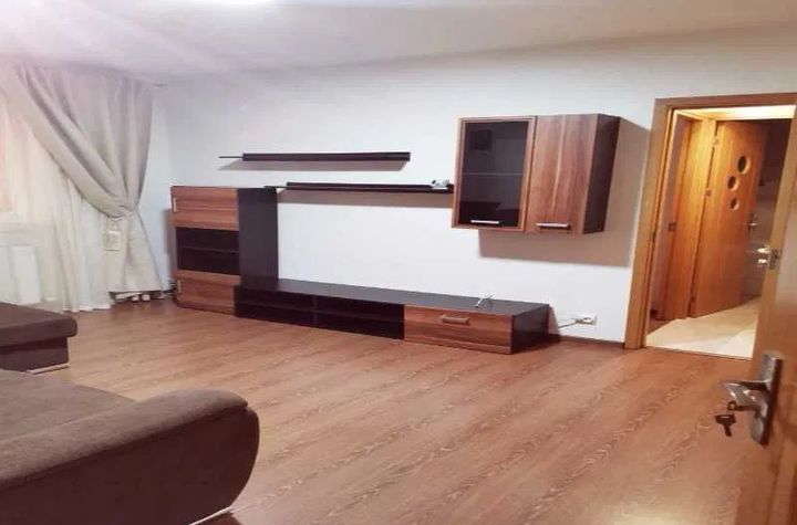 Apartament 2 camere de vanzare TRACTORU - Brasov anunturi imobiliare Brasov