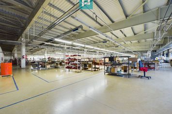 Spațiu industrial de vanzare SANLEANI - Arad anunturi imobiliare Arad