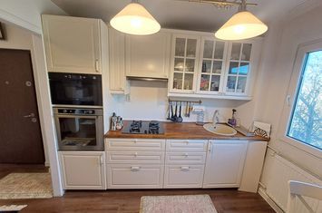 Apartament 3 camere de vanzare BERCENI - Bucuresti anunturi imobiliare Bucuresti
