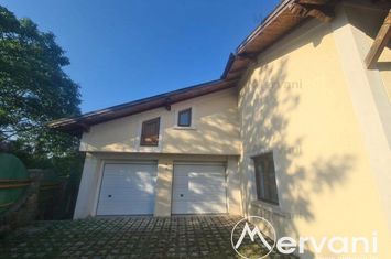 Casă - 10 camere de vanzare BREAZA - Prahova anunturi imobiliare Prahova