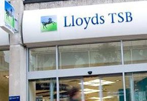 Grupul Lloyds isi vinde reteaua de agentii imobiliare pentru o lira sterlina