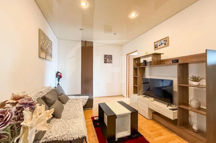 Apartament 3 camere de vanzare CLUJ-NAPOCA - Cluj anunturi imobiliare Cluj
