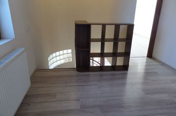 Aparatorii Patriei, inchiriere casa P+1+Pod, 175 mp totali+ Pod 60 mp, anunturi imobiliare Bucuresti