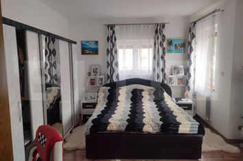 Vilă - 8 camere de vanzare MARGINEA - Suceava anunturi imobiliare Suceava