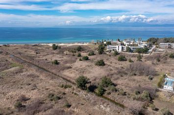 Teren 2145 mp în Ormos Prinou, 100 m de mare anunturi imobiliare Grecia
