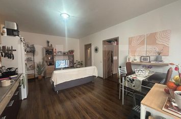 Apartament 3 camere de vanzare FLORESTI - Cluj anunturi imobiliare Cluj