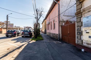 Apartament 2 camere in Parneava anunturi imobiliare Arad