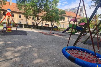 Apartament 3 camere de inchiriat CENTRUL ISTORIC - Brasov anunturi imobiliare Brasov