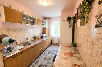 Apartament 3 camere de vanzare TRIAJ - Brasov anunturi imobiliare Brasov