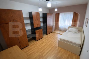 Apartament 3 camere de vanzare BACIU - Cluj anunturi imobiliare Cluj