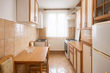 Apartament 2 camere de vanzare GRIVITEI - Brasov anunturi imobiliare Brasov
