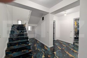 Vilă - 6 camere de vanzare TARGOVISTE - Dambovita anunturi imobiliare Dambovita