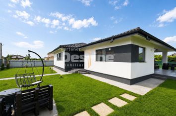 Casă - 4 camere de vanzare BREAZU - Iasi anunturi imobiliare Iasi