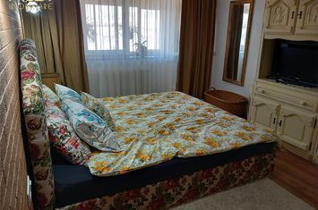 Apartament 4 camere de inchiriat DECEBAL - Bistrita Nasaud anunturi imobiliare Bistrita Nasaud