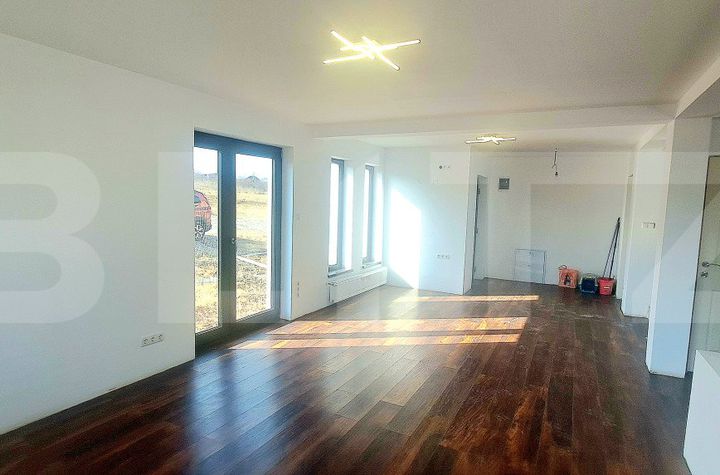 Vilă - 4 camere de vanzare CHINTENI - Cluj anunturi imobiliare Cluj
