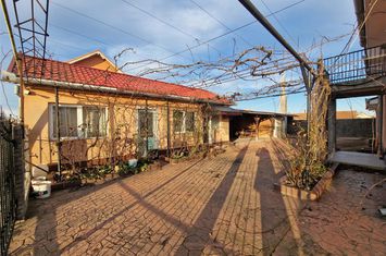 Casă - 7 camere de vanzare BORS  - Bihor anunturi imobiliare Bihor