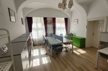 Spatiu de birouri de inchiriat cu 3 camere Parcare in zona Piata Mare anunturi imobiliare Sibiu