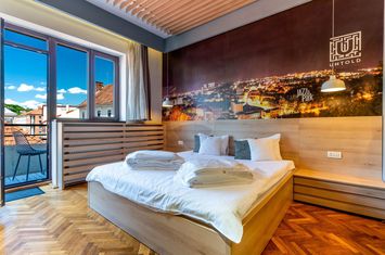 Apartament in Piata Muzeului, superfinisat, la cheie,  comision 0 anunturi imobiliare Cluj