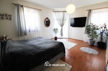 Centru - Mihai Viteazul - Apt 4 camere - 85 mp util - etaj 1 anunturi imobiliare Mures