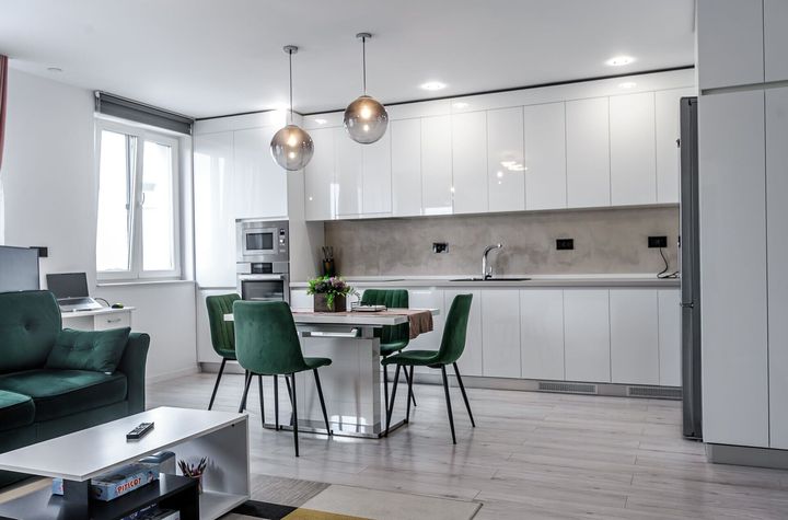 Apartament superb, ultrafinisat, bloc nou lângă Medlife Genesys anunturi imobiliare Arad