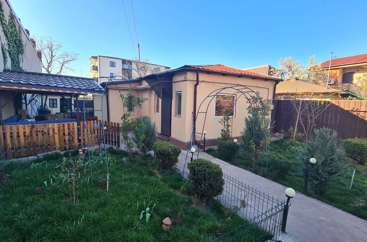 Vilă - 3 camere de vanzare EROII REVOLUTIEI - Bucuresti anunturi imobiliare Bucuresti