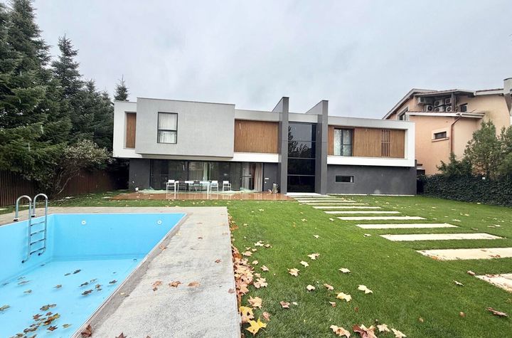 Villa with modern architecture, heated pool, 1000sqm yard, Iancu Nicolae area anunturi imobiliare Bucuresti