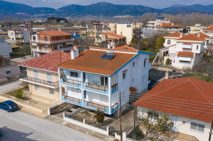 Clădire cu 3 apartamente în Chrysoupoli Nestos anunturi imobiliare Grecia