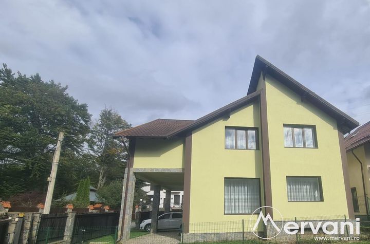 Casă - 7 camere de vanzare BUSTENI - Prahova anunturi imobiliare Prahova