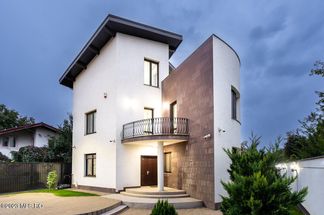 Vilă 7 cam de vânzare Bucuresti - Branesti