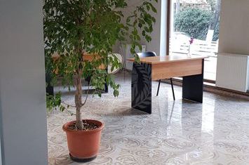SPATIU BIROURI//SALON//ACTIVITATI MULTIPLE//CENTRAL anunturi imobiliare Prahova