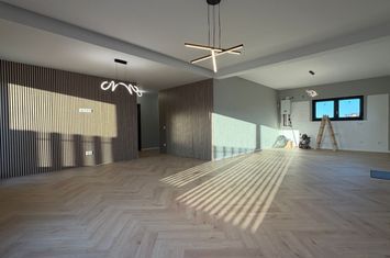 Apartament 4 camere de vanzare SIBIU - Sibiu anunturi imobiliare Sibiu