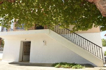 Casă 2 nivele, 126 mp, teren 317 mp, Agia Paraskevi anunturi imobiliare Grecia